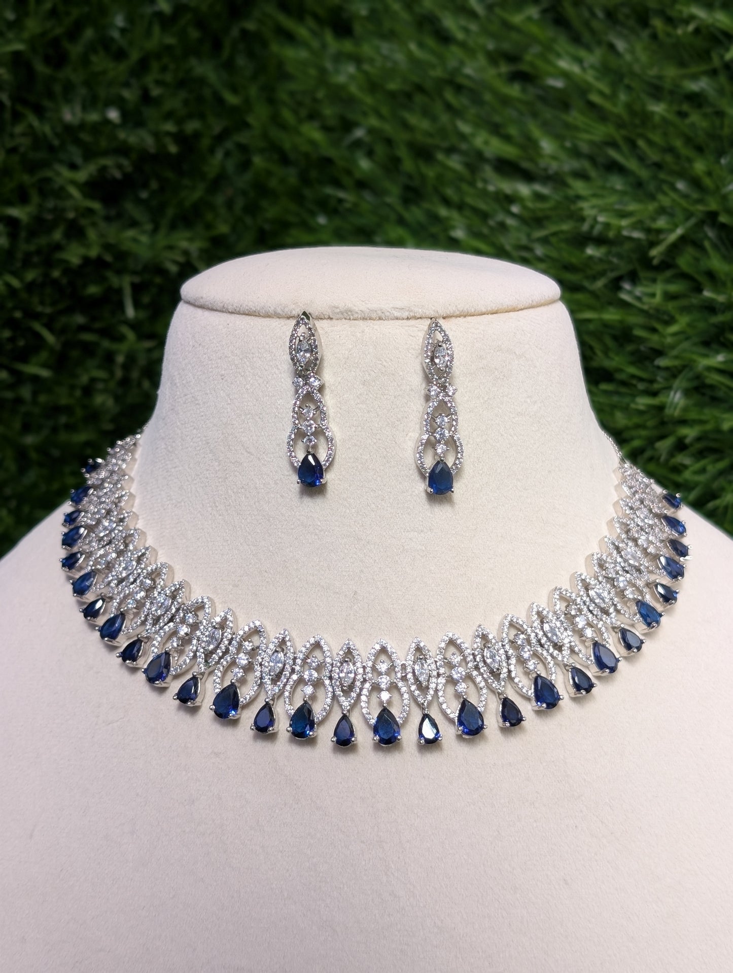 Blue Lagoon Necklace Set