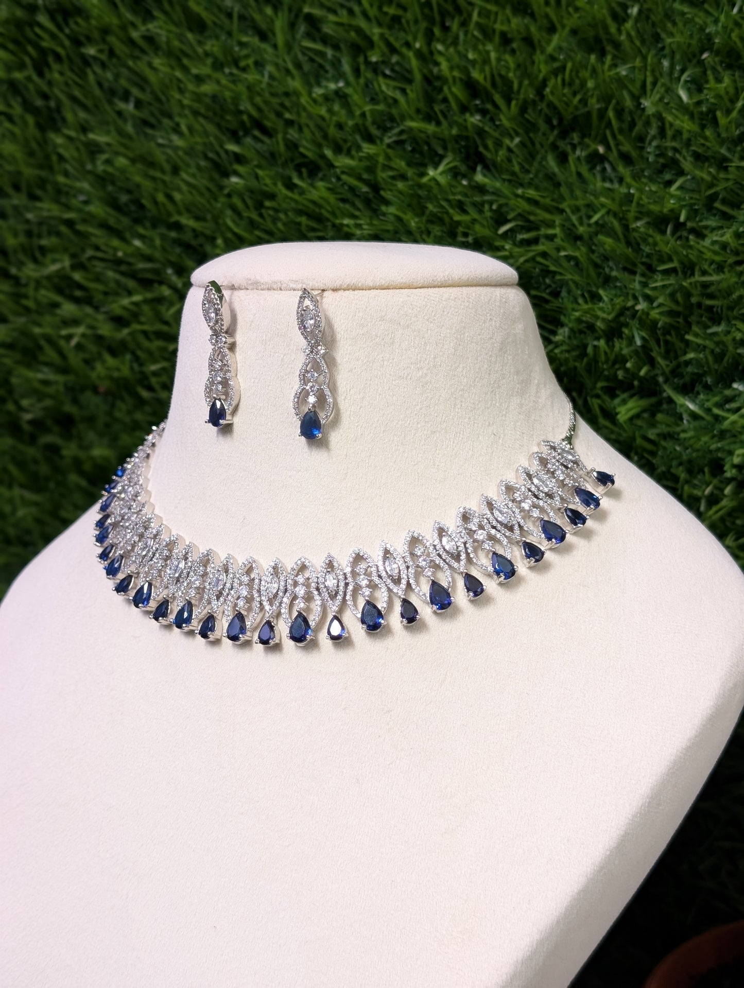 Blue Lagoon Necklace Set