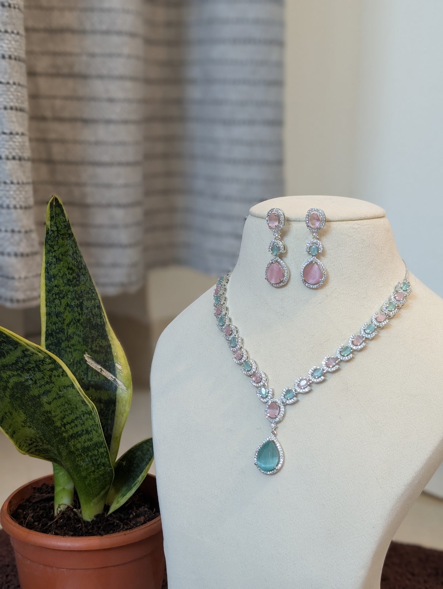 Jasmine's Kaleidoscope Diamond Necklace Set