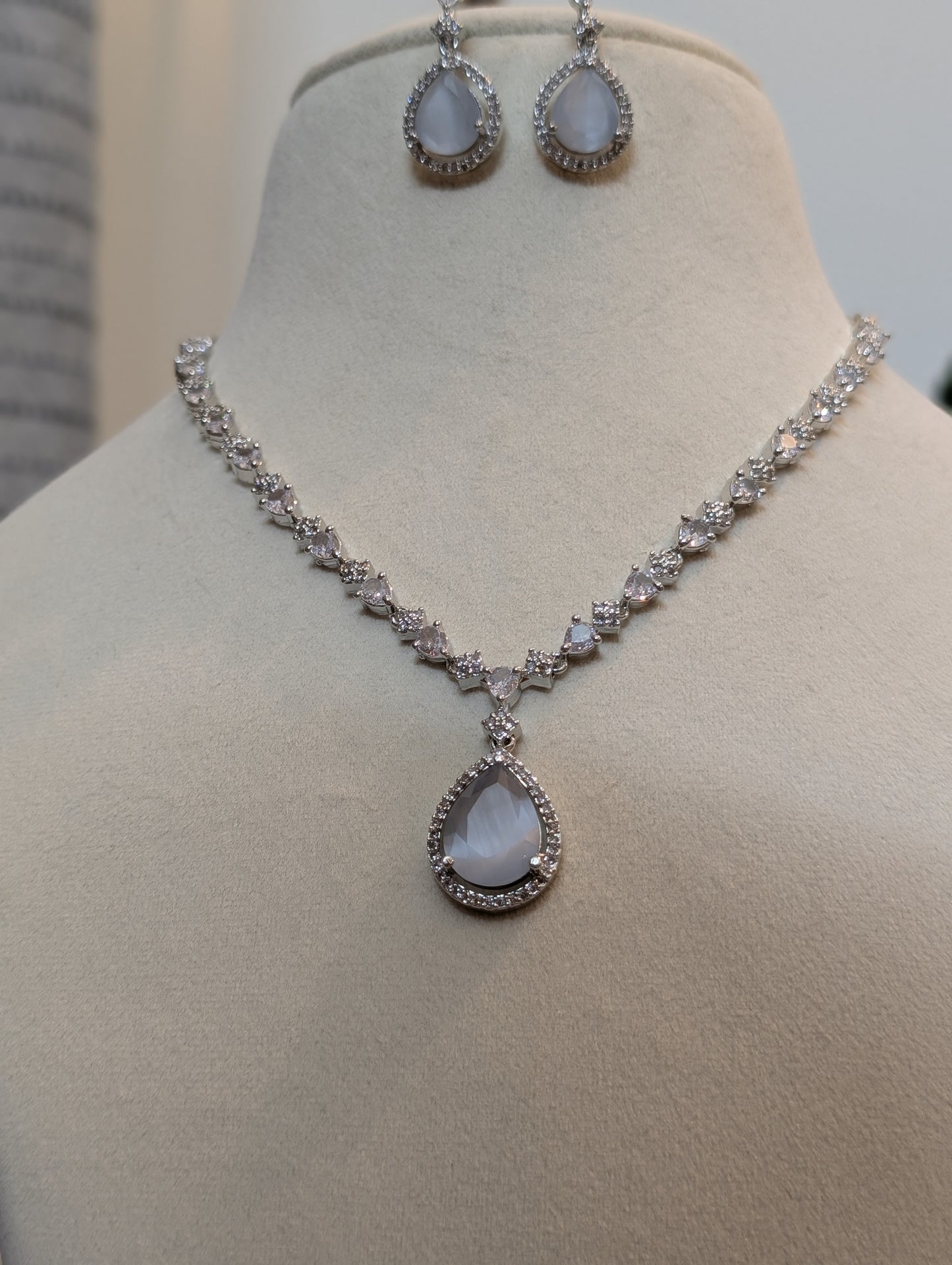 Ava's Purity Diamond Necklace Set