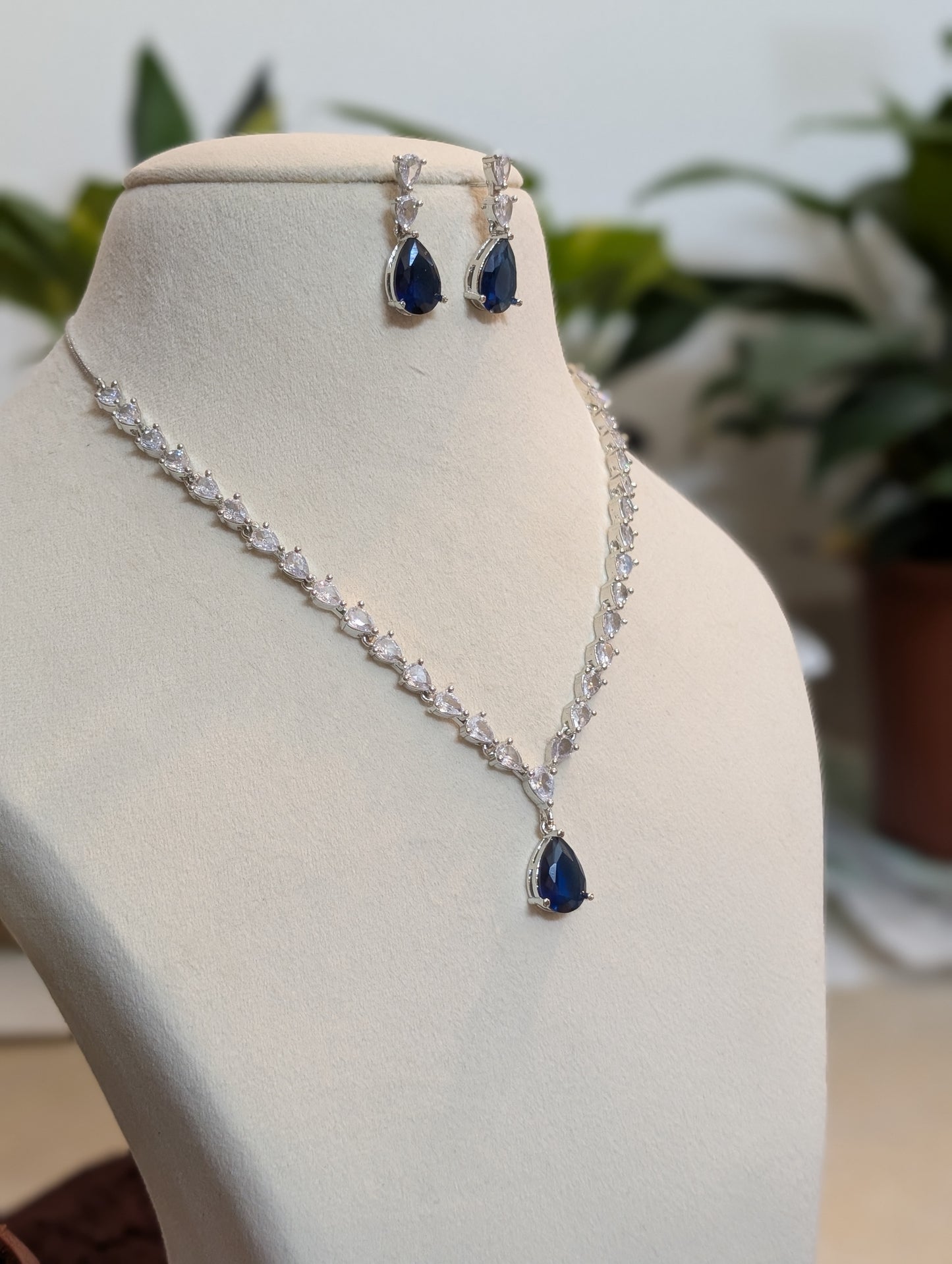 Luna's Serenity Necklace Set