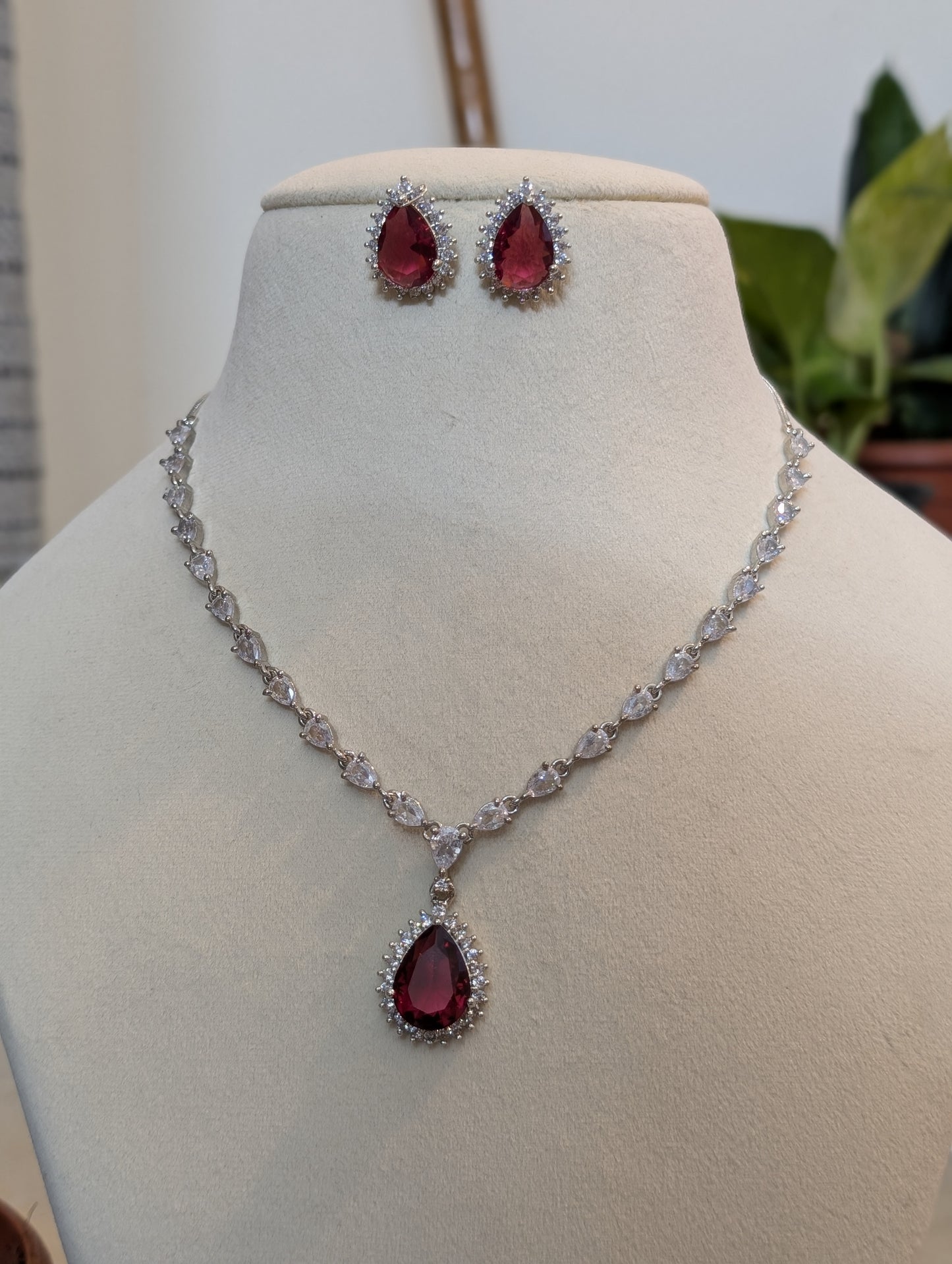 Grace's Petal Diamond Set