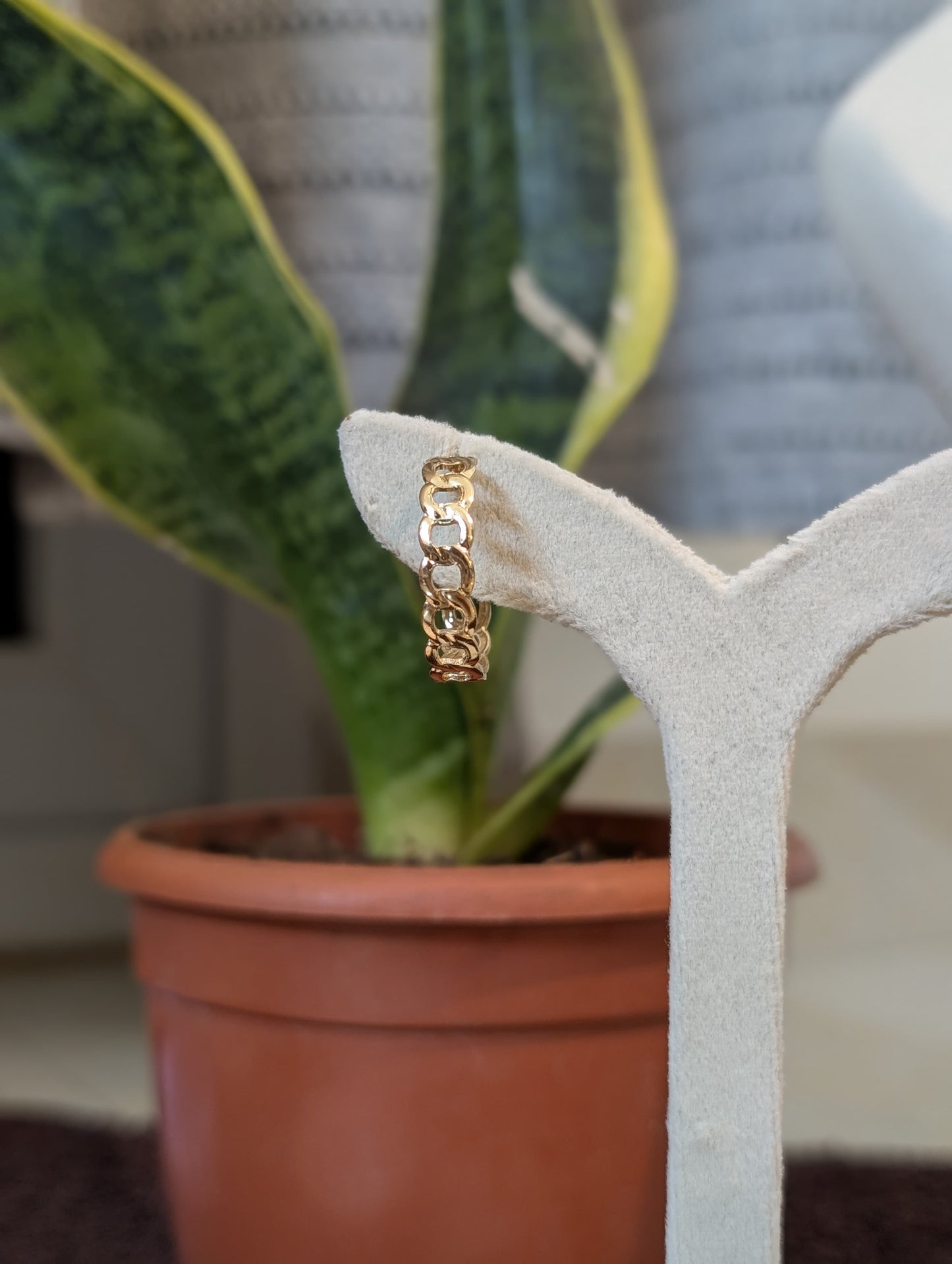 Stylish Everyday Wear Golden Hoops