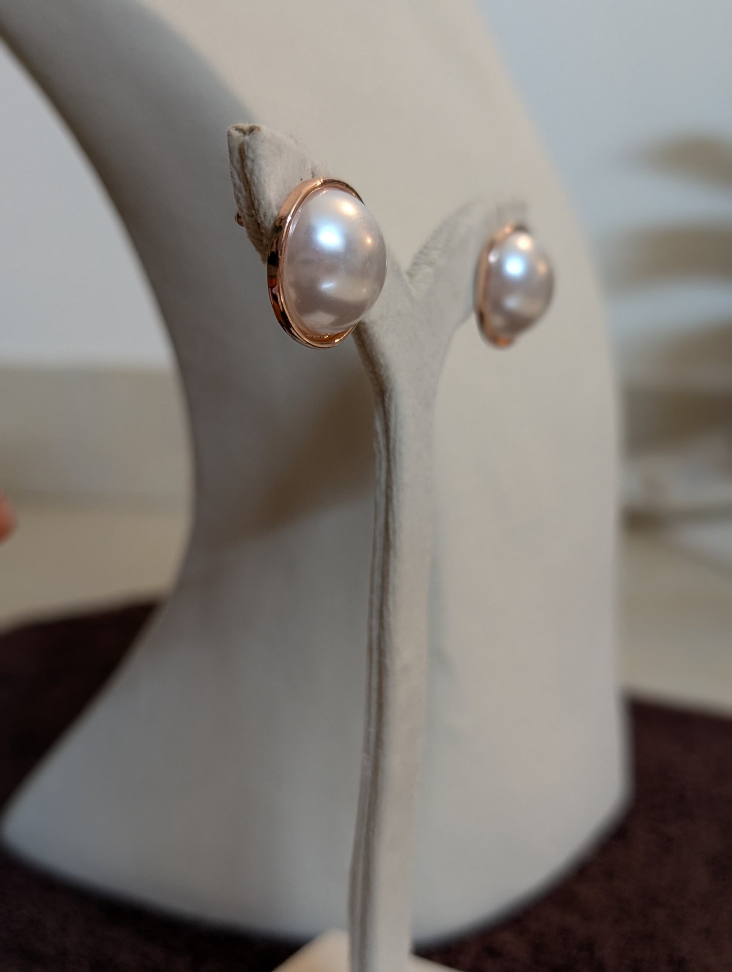 Circular Precious Points