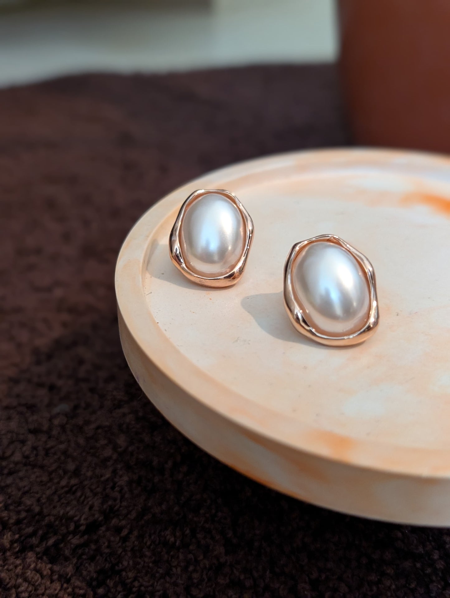 Oval Golden Cascades