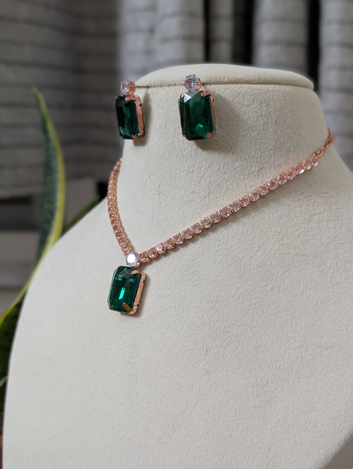 Glamour Green Gleam