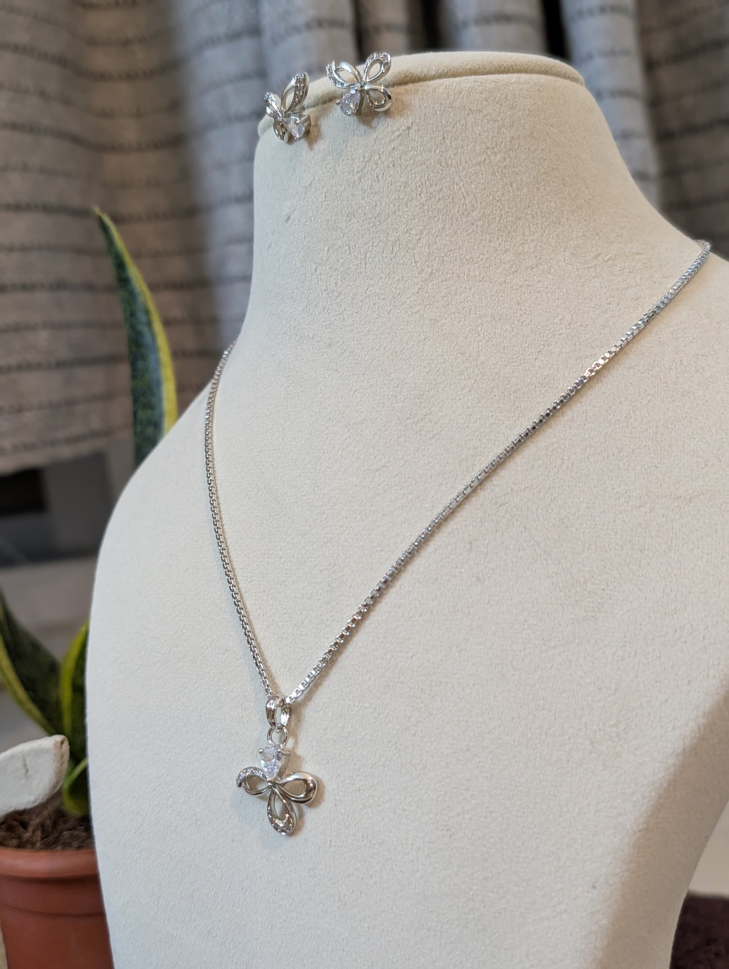 Butterfly Silver Bounce