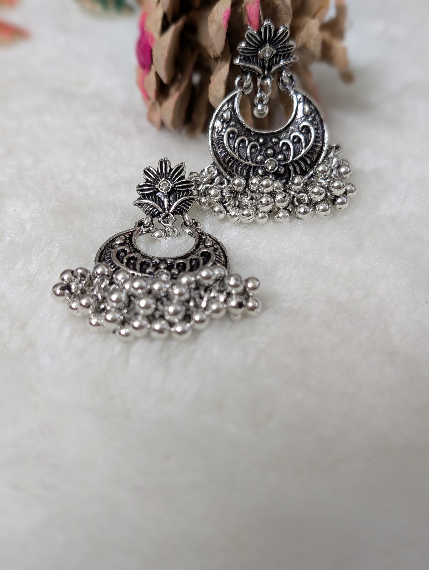 Antique Allure Hangings