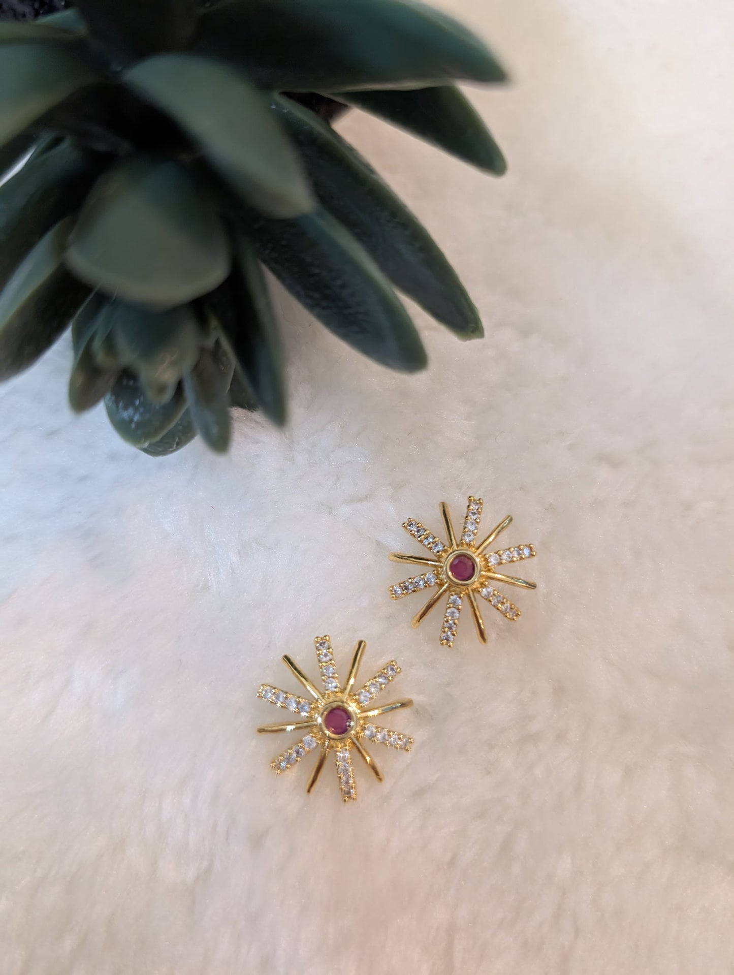 Dazzling Lines Studs