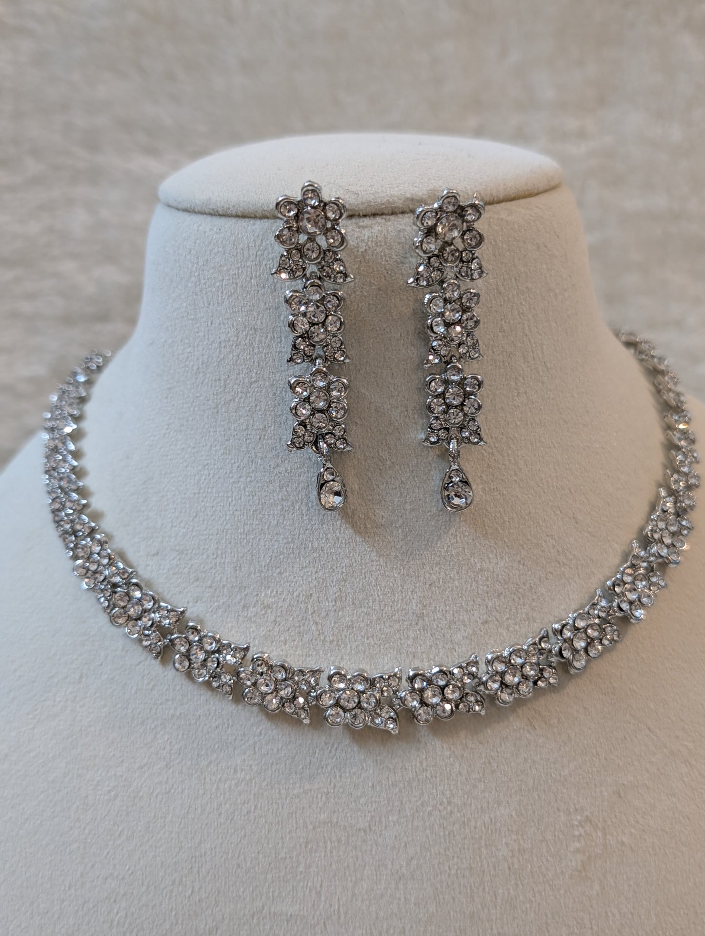 Dazzling Beauty Piece - Choker Set