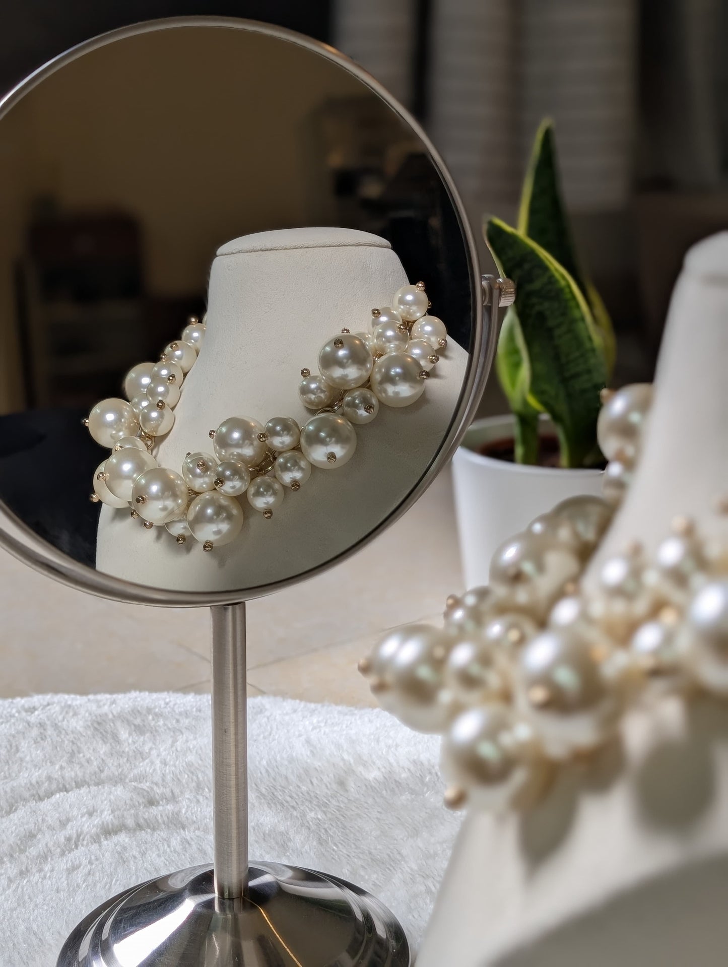 Luminous Pearl Elegance