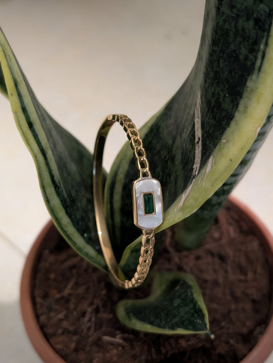 Emerald in the white Bracelet
