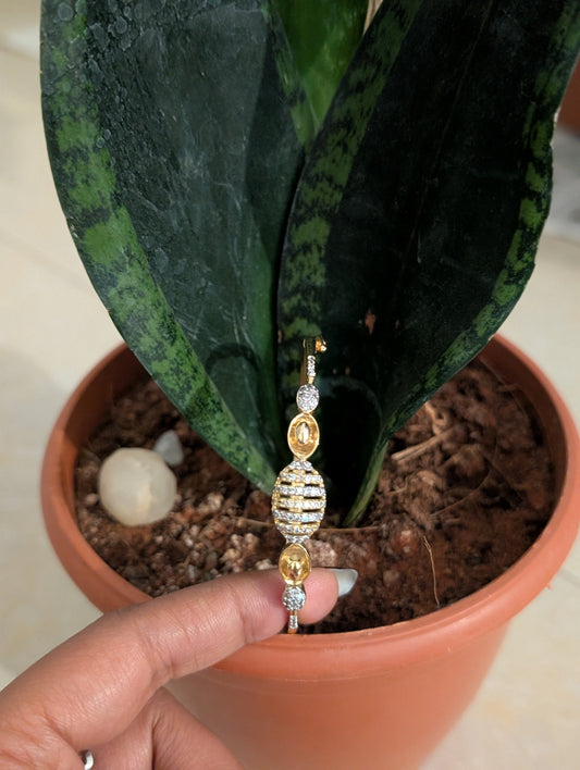 Golden Flora Bracelet