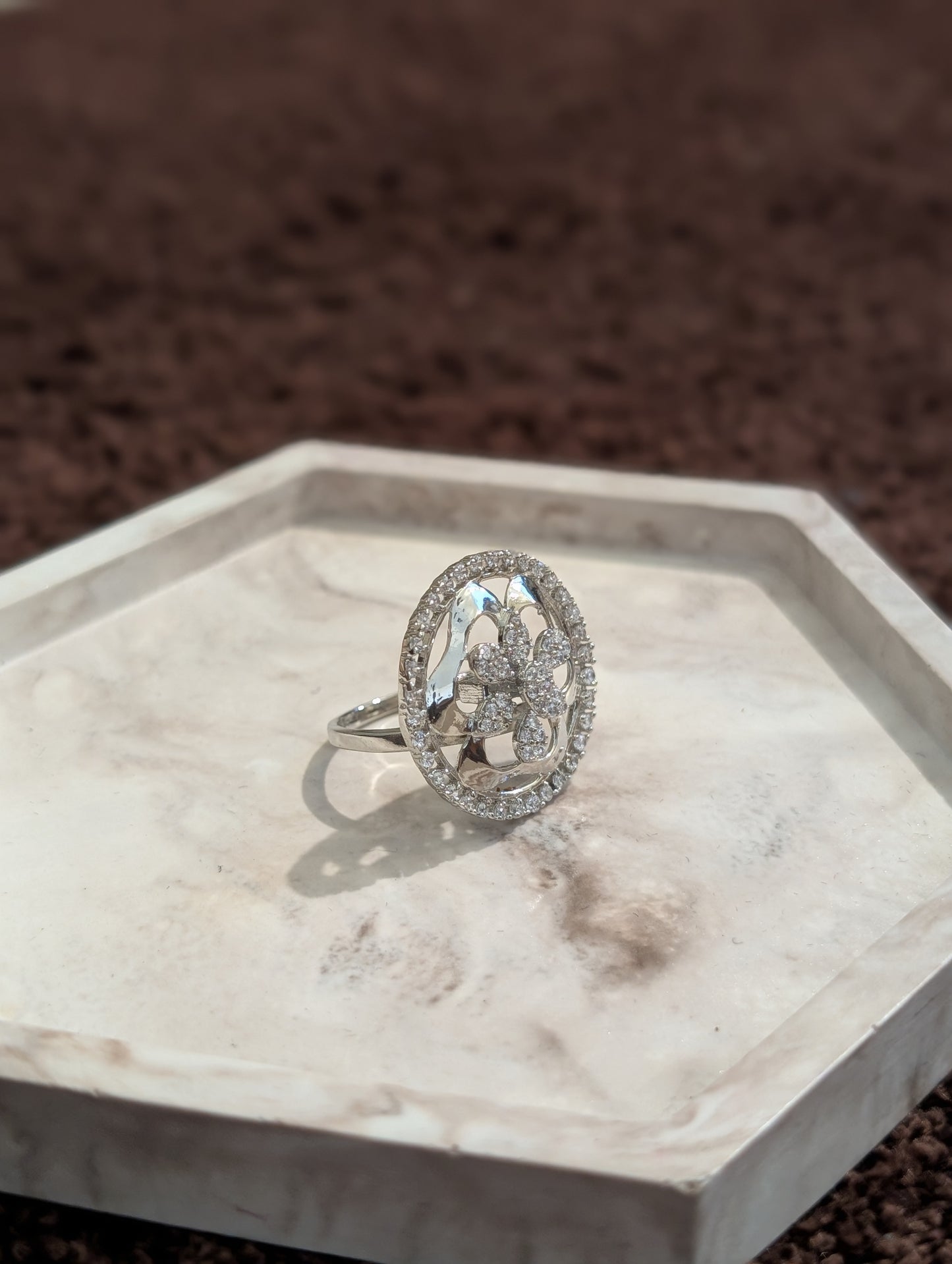 Nile Classic Four-Prong Solitaire