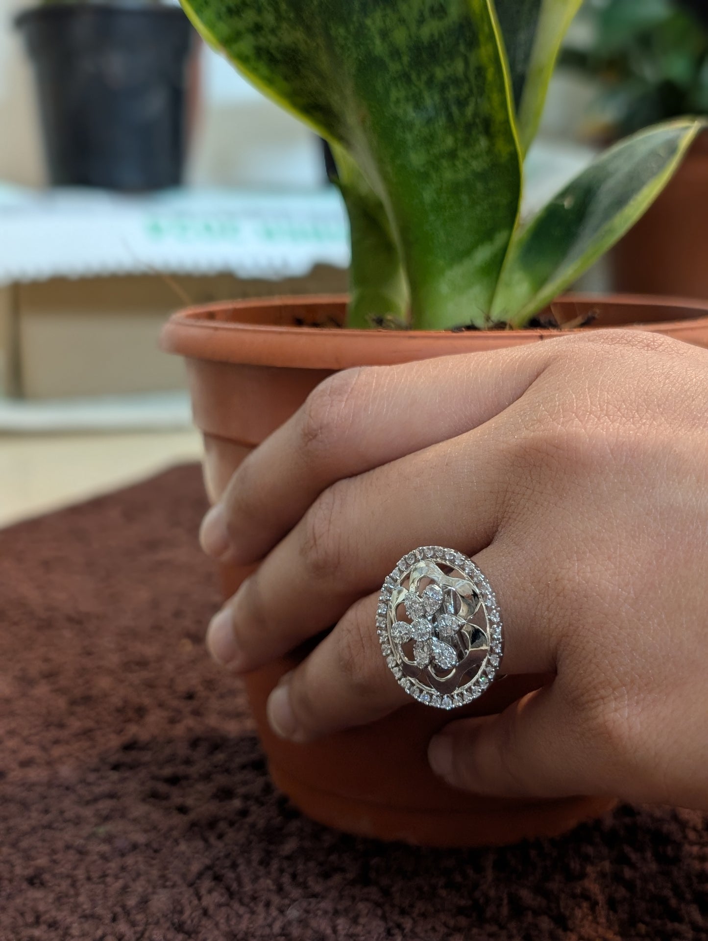 Nile Classic Four-Prong Solitaire