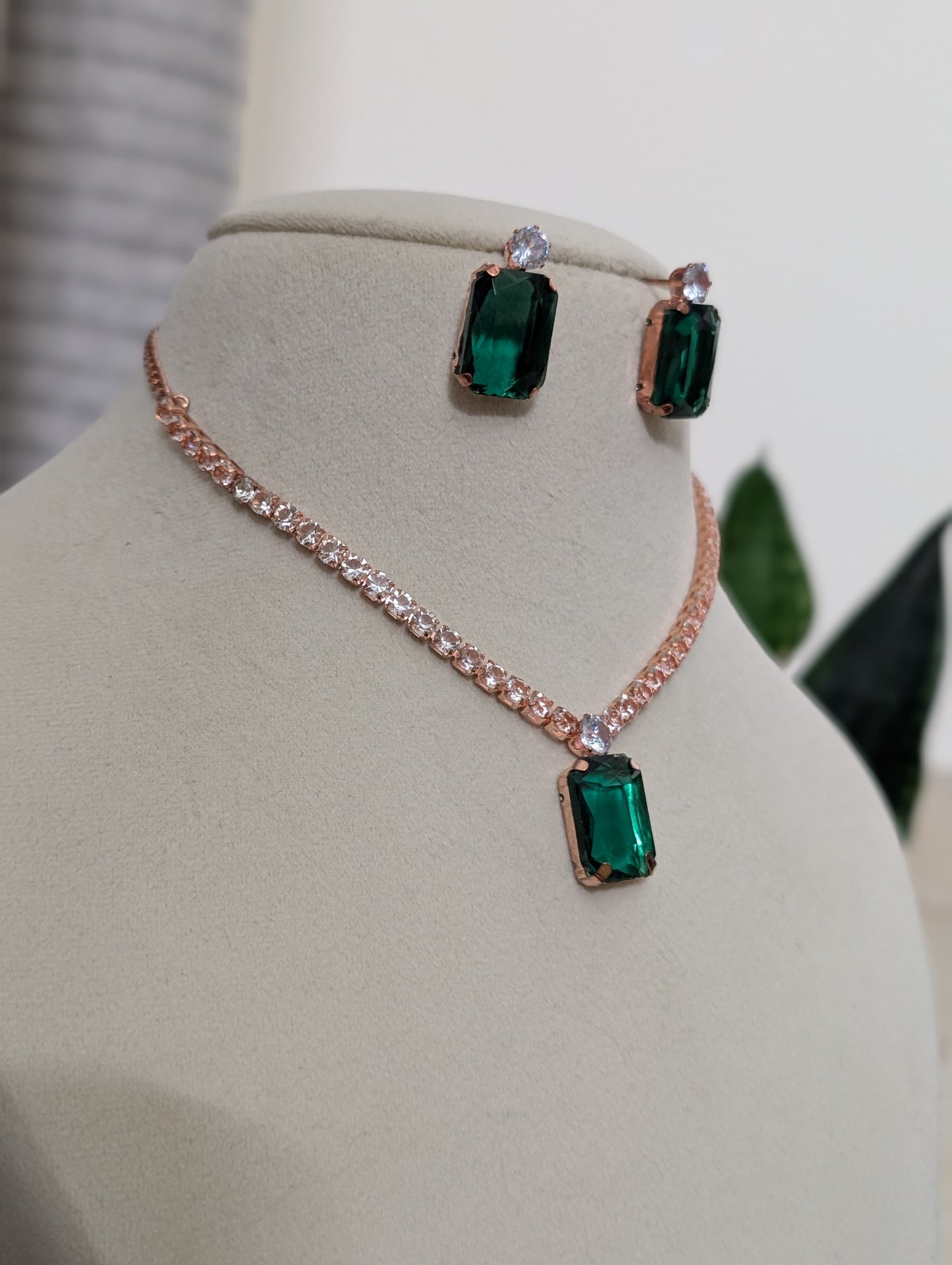 Glamour Green Gleam