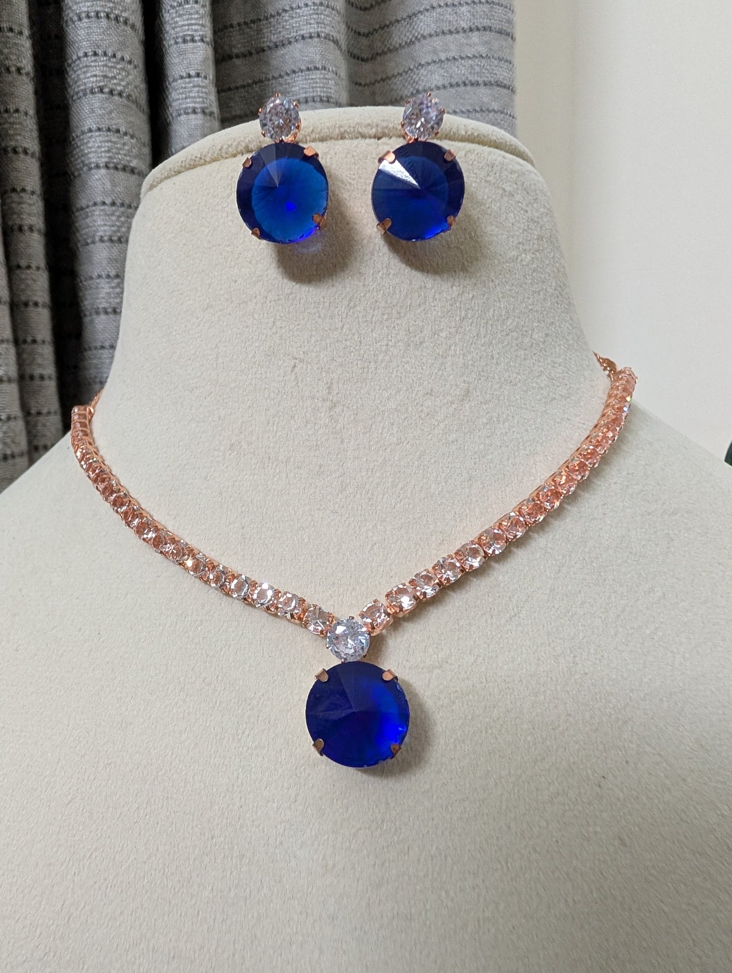 Glamour Blue Gleam