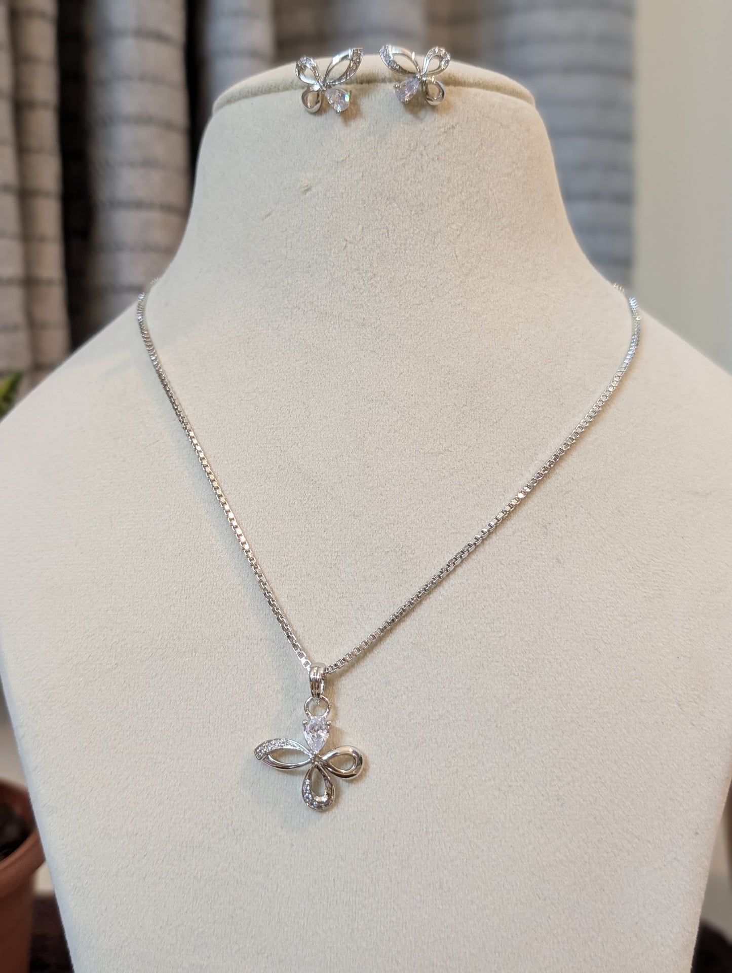 Butterfly Silver Bounce