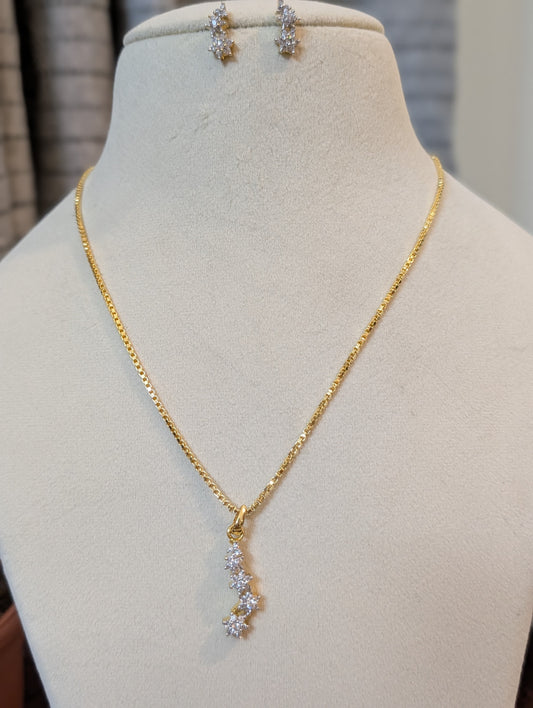 Four Stars Necklace Set