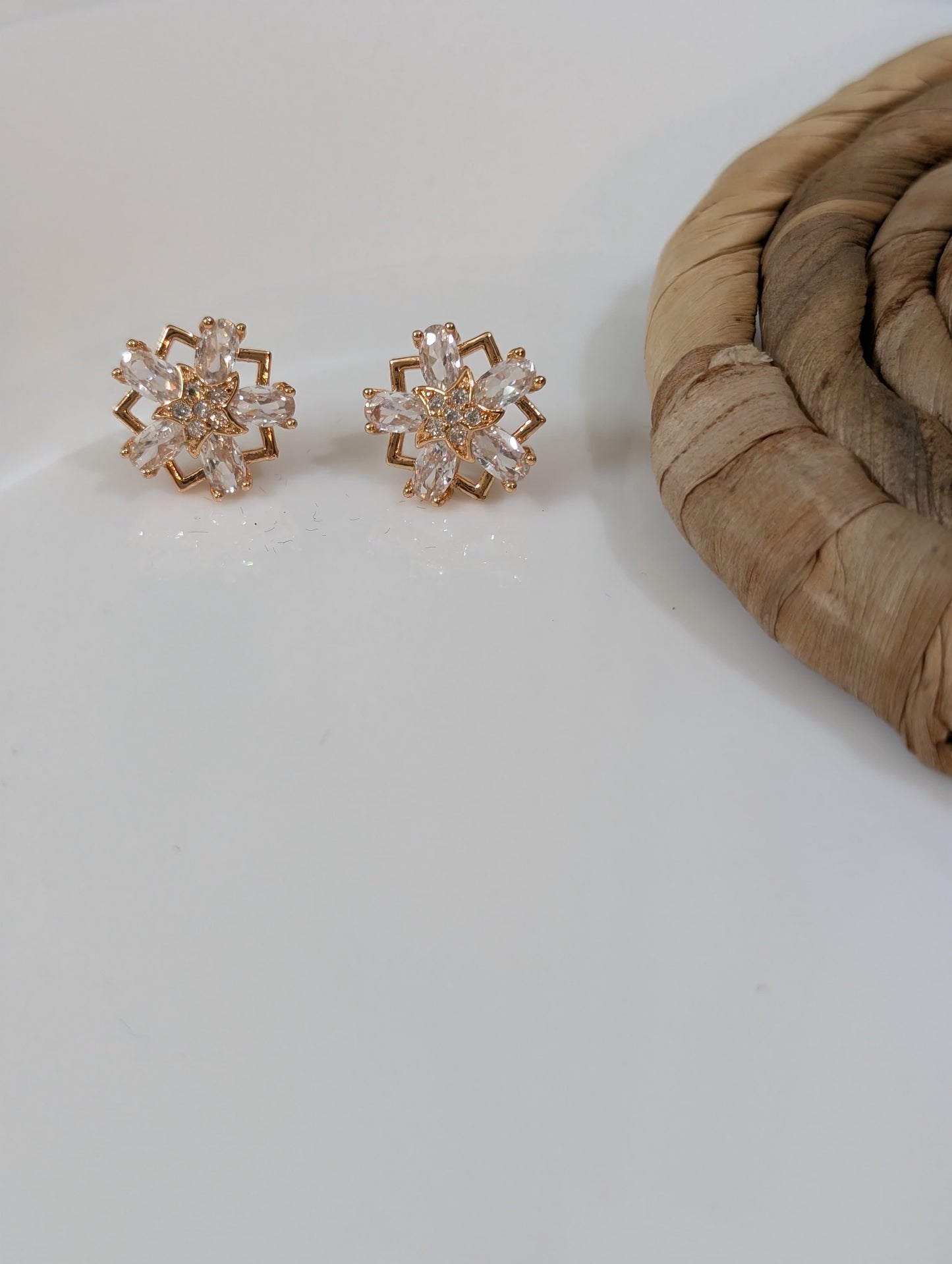 Pearl Radiance with Gold Gleam