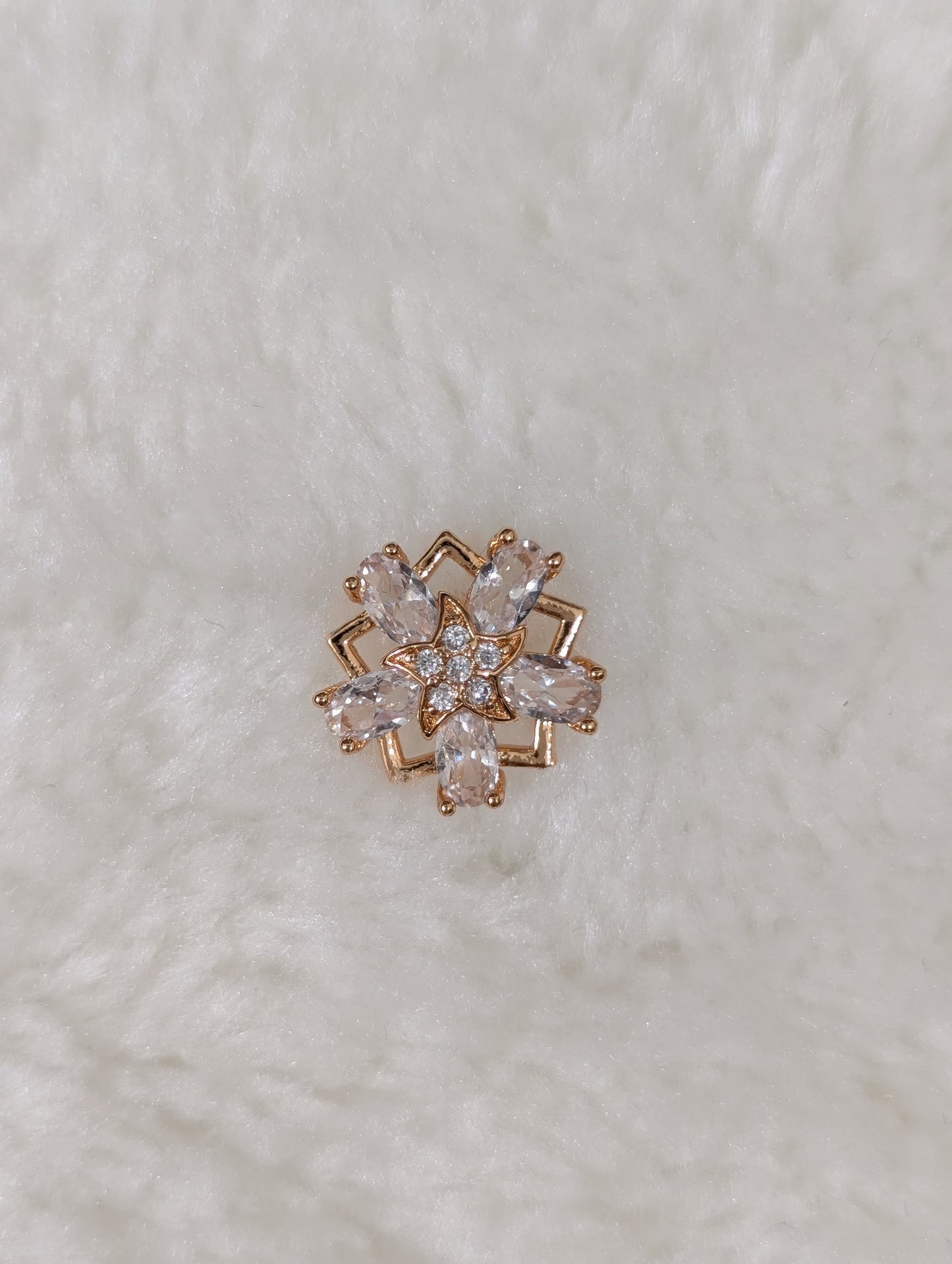 Pearl Radiance with Gold Gleam