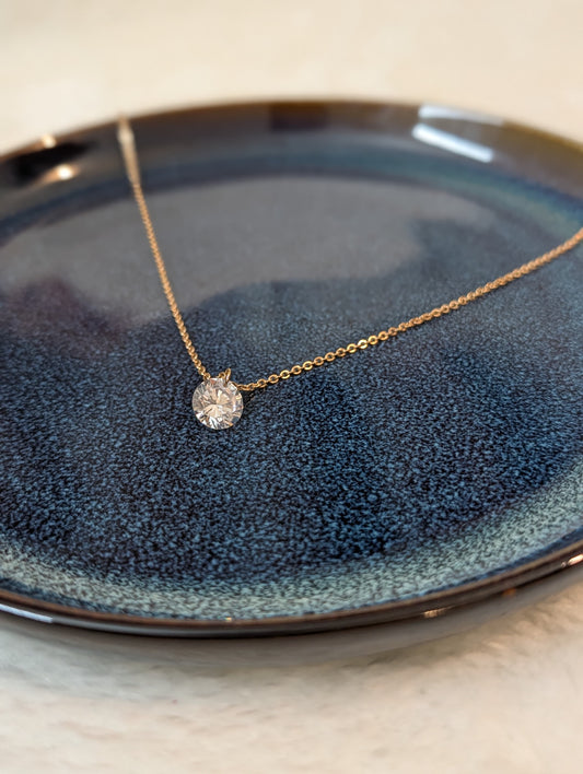 Elegant Diamond Piece