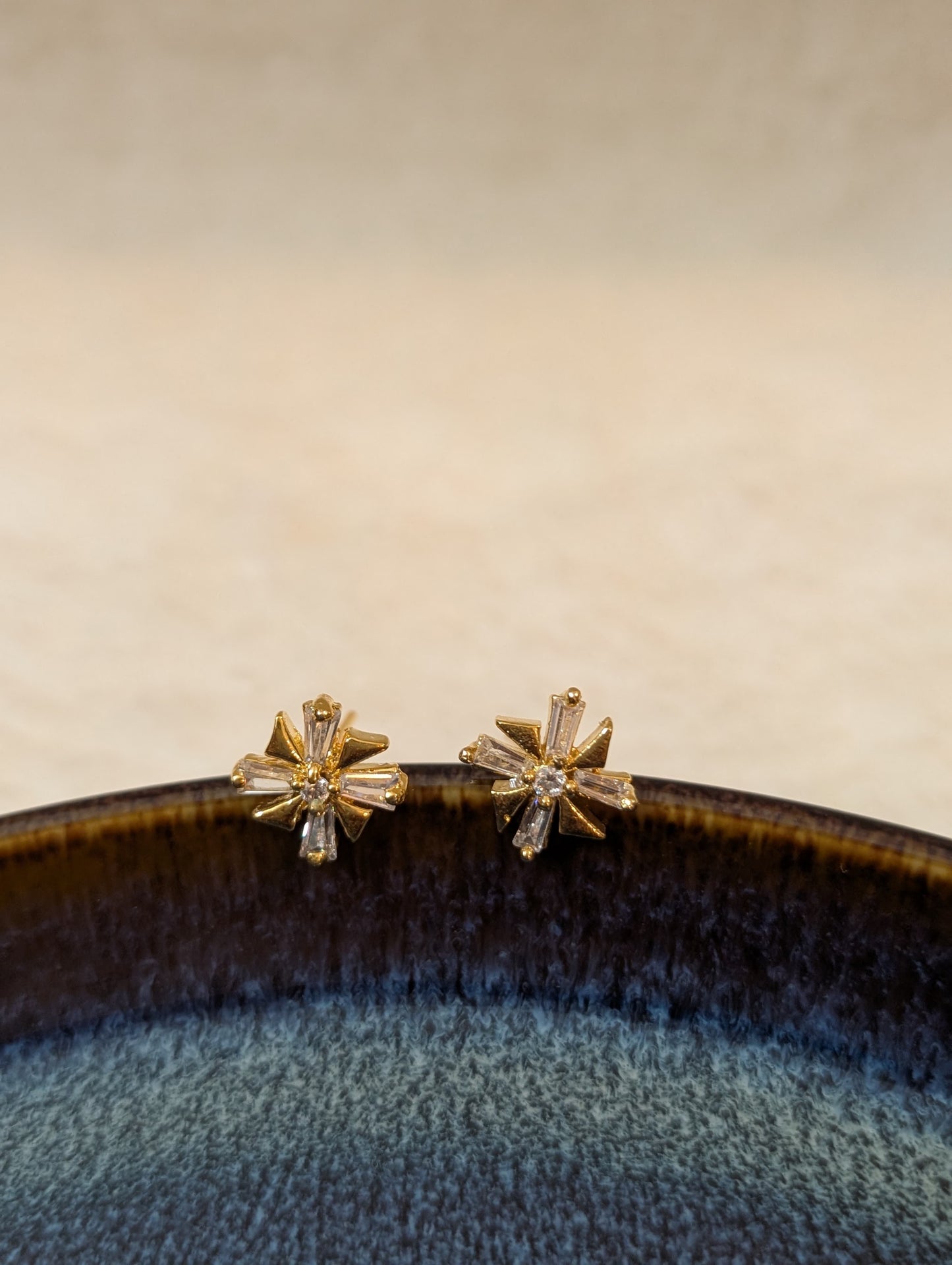 Radiant Studs