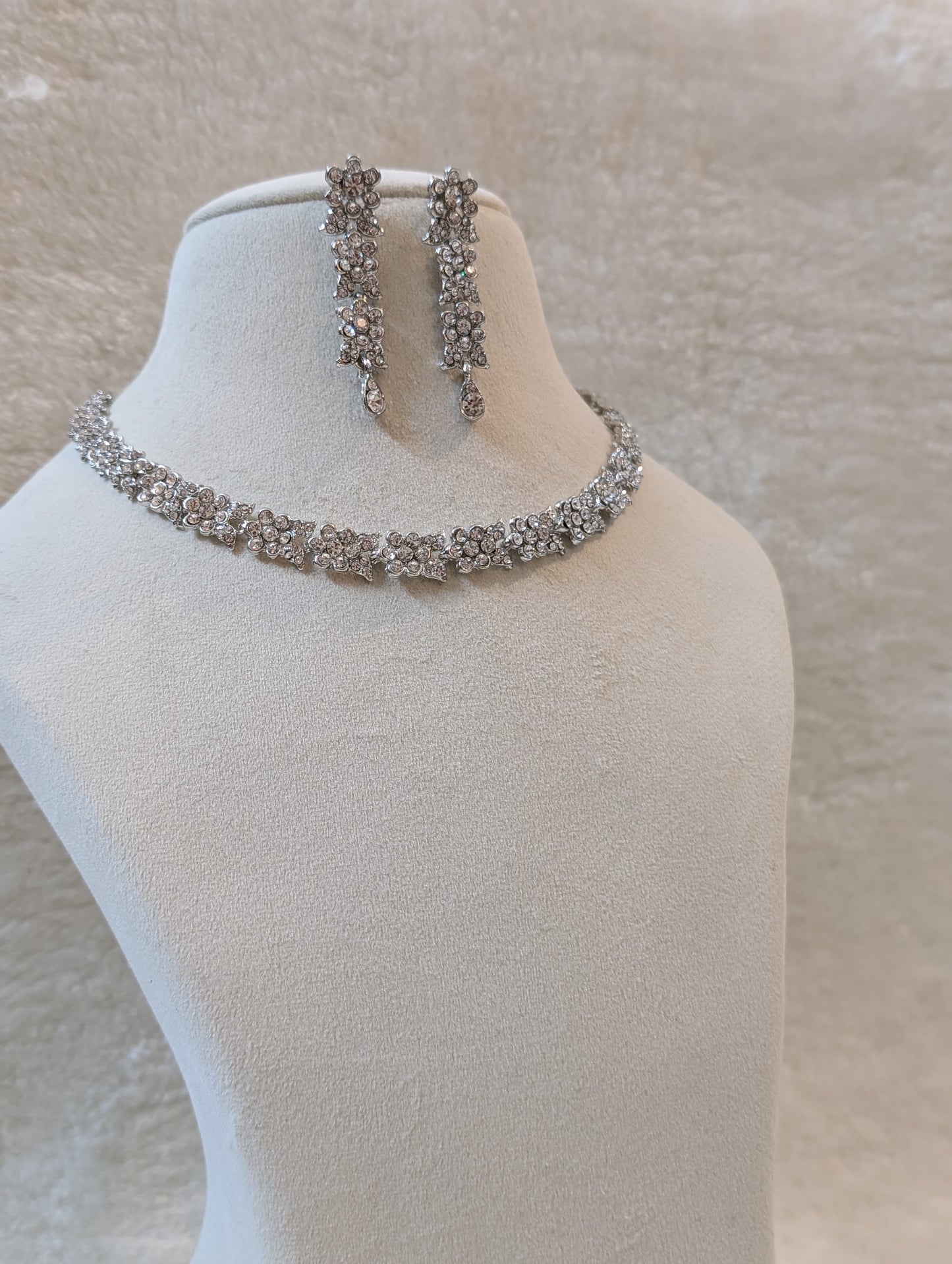 Dazzling Beauty Piece - Choker Set